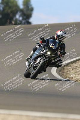 media/Sep-21-2025-TrackDaz (Sun) [[277c75b276]]/B Group/1220pm (Turn 2)/